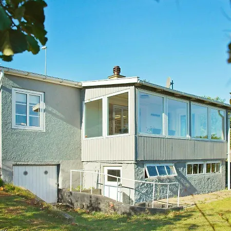 Casa de Férias Three-bedroom Holiday In 9 Allinge-Sandvig