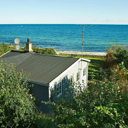 Дом отдыха Three-bedroom Holiday In 9